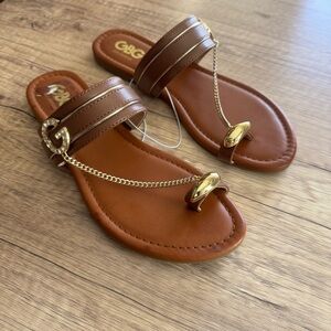 GBG Los Angeles Women's Laydee Chain-Detail Sandals-Brown 8.5